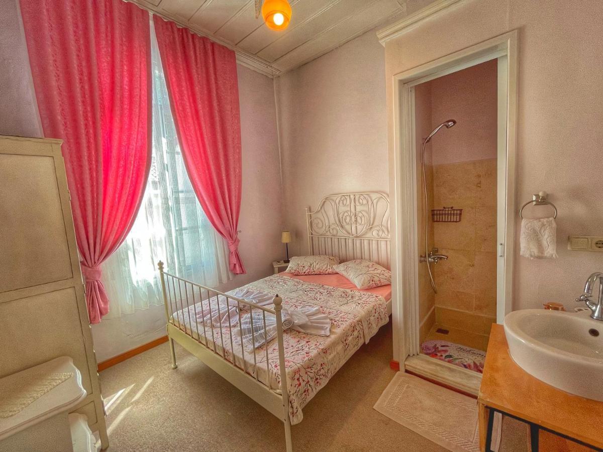 Eolya Konuk Evi Hotel Ayvalı Buitenkant foto